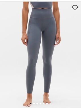 Athleta Slate Salutation Stash 7/8 High-Rise Pocket Leggings
